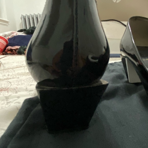 Vintage FENDI kitten heels! - Picture 6 of 9